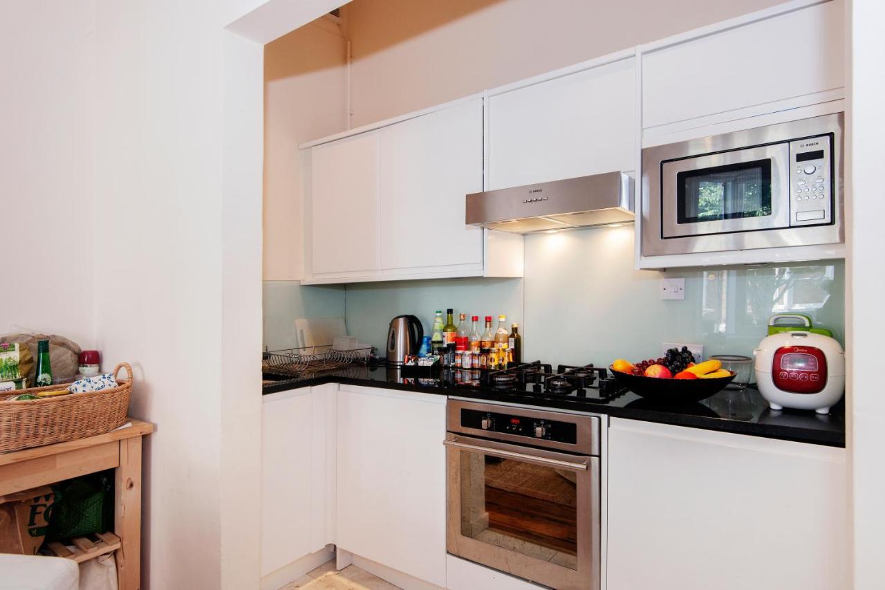 Bright Gratton Road Apartment 런던 외부 사진